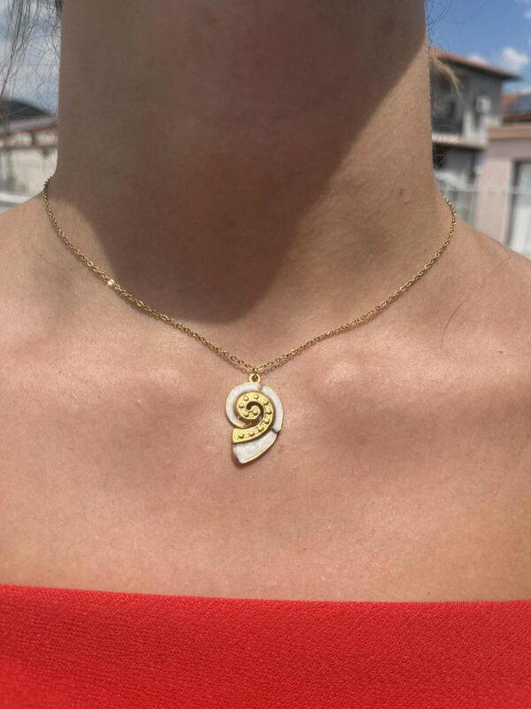 White Shell Necklace
