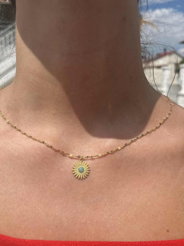 Daisy Necklace Gold